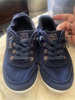 Skechers Navy Canvas Women’s Slip-On Sneakers